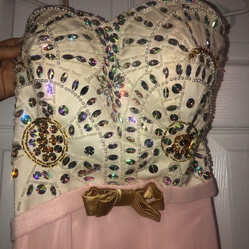 PROM DRESS - Picture 3 of 5